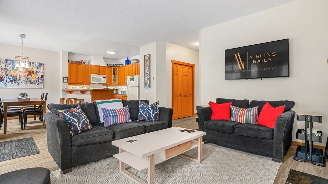 Photo of Livingroom in East Kootenay