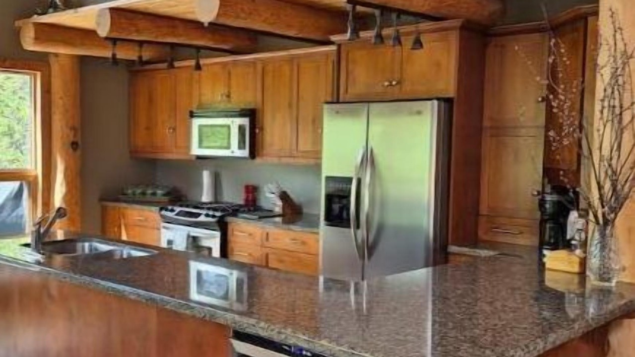 Photo of Kitchen in Golden