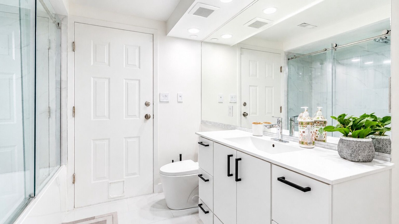 Photo of Bathroom in Canyon Heights