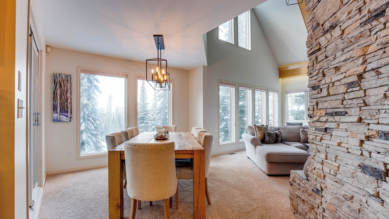 Photo of Livingroom in Silver Star Mountain