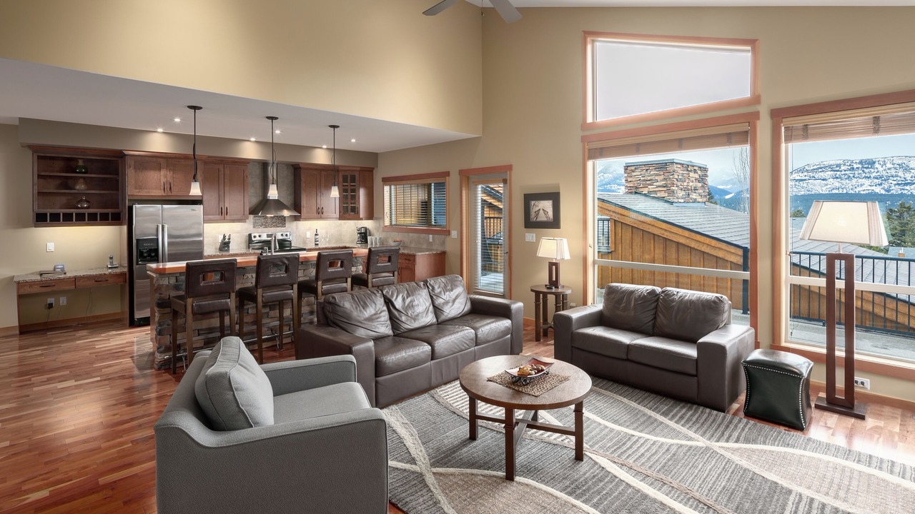 Photo of Livingroom in East Kootenay