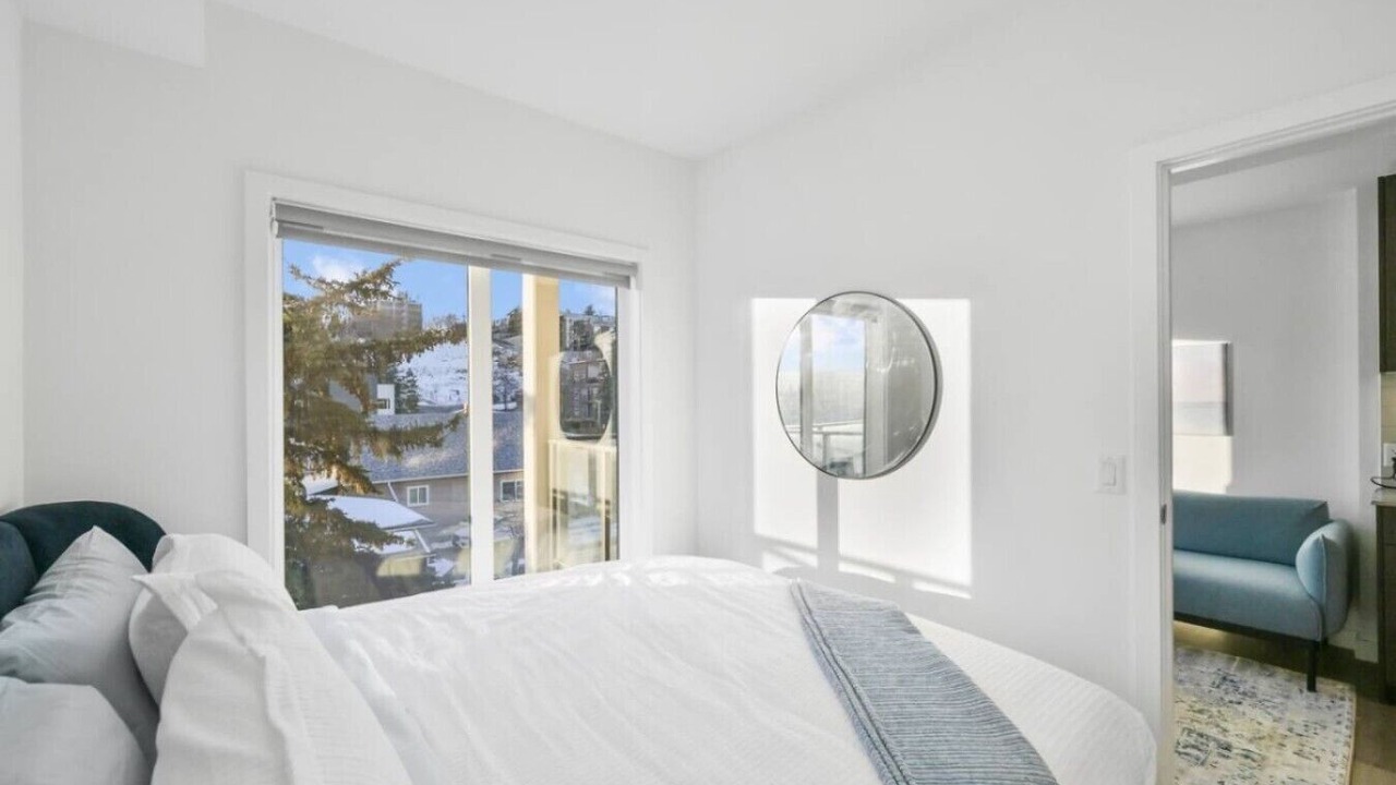 Photo of Bedroom in Crescent Heights