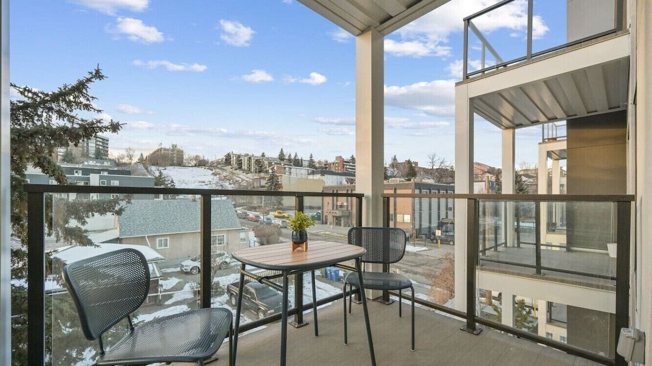 Photo of Outdoor in Crescent Heights