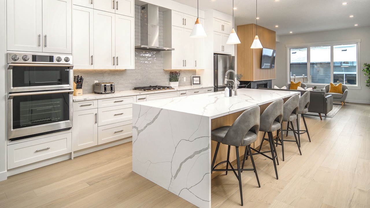Photo of Kitchen in Banff Trail