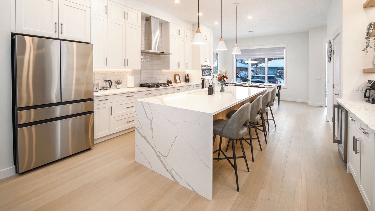 Photo of Kitchen in Banff Trail