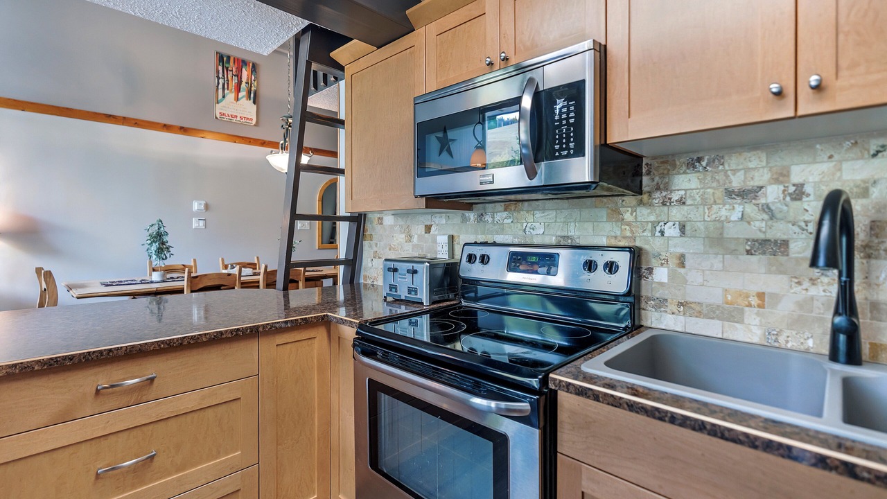 Photo of Kitchen in Silver Star Mountain