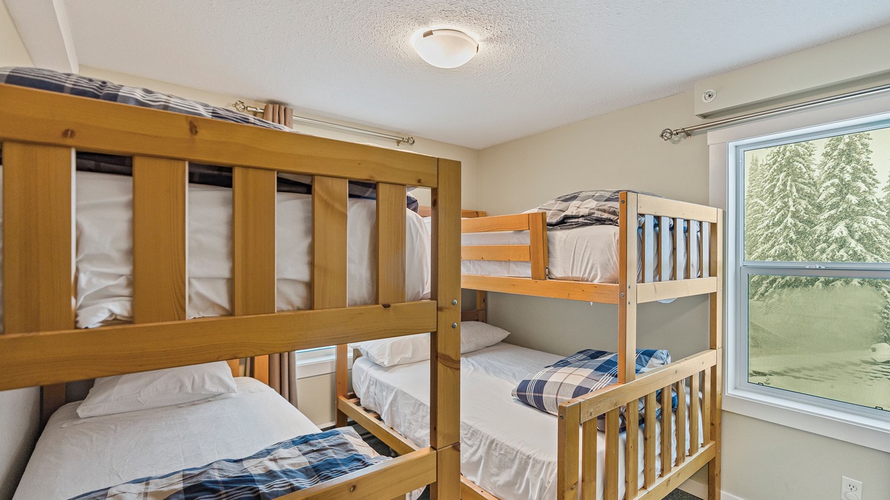 Photo of Bedroom in Silver Star Mountain