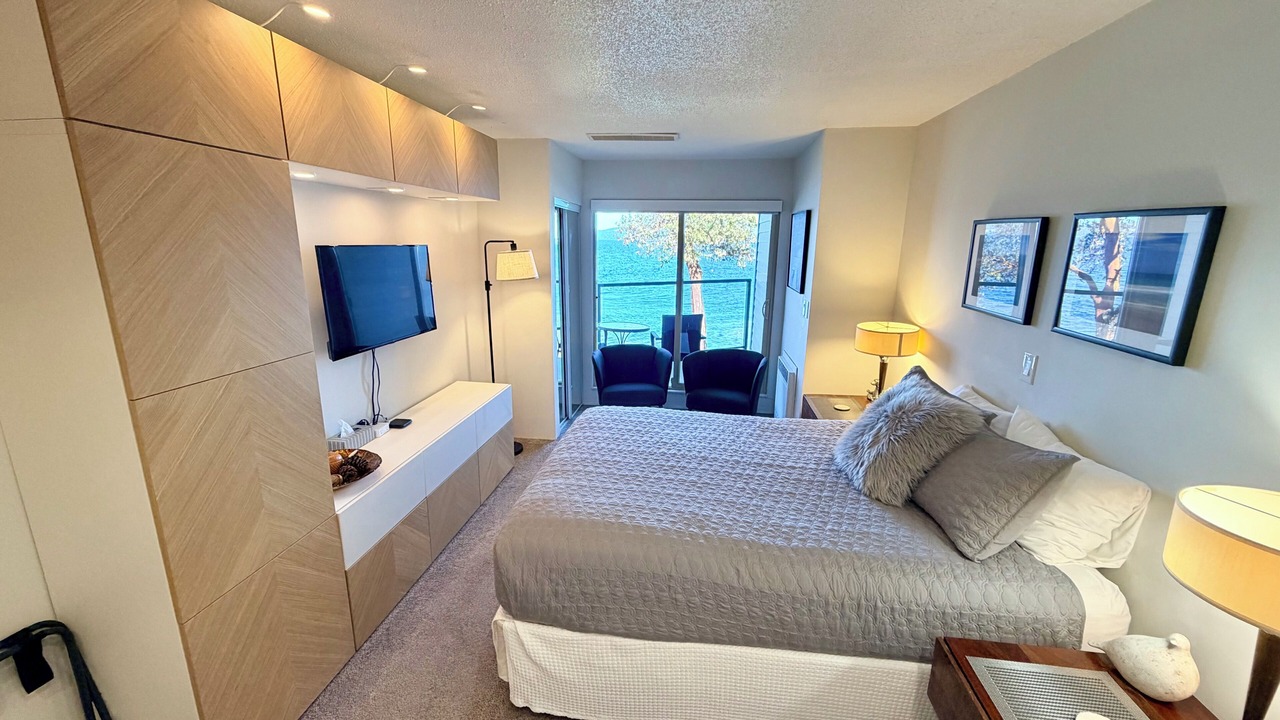Photo of Bedroom in North Oyster
