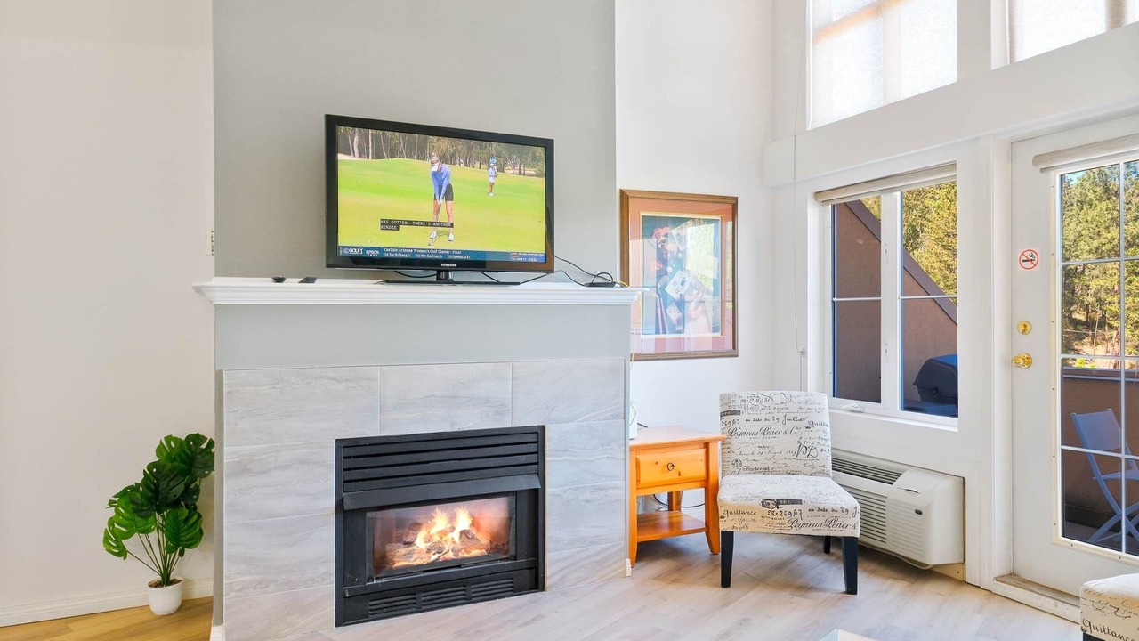 Photo of Livingroom in Quail Ridge