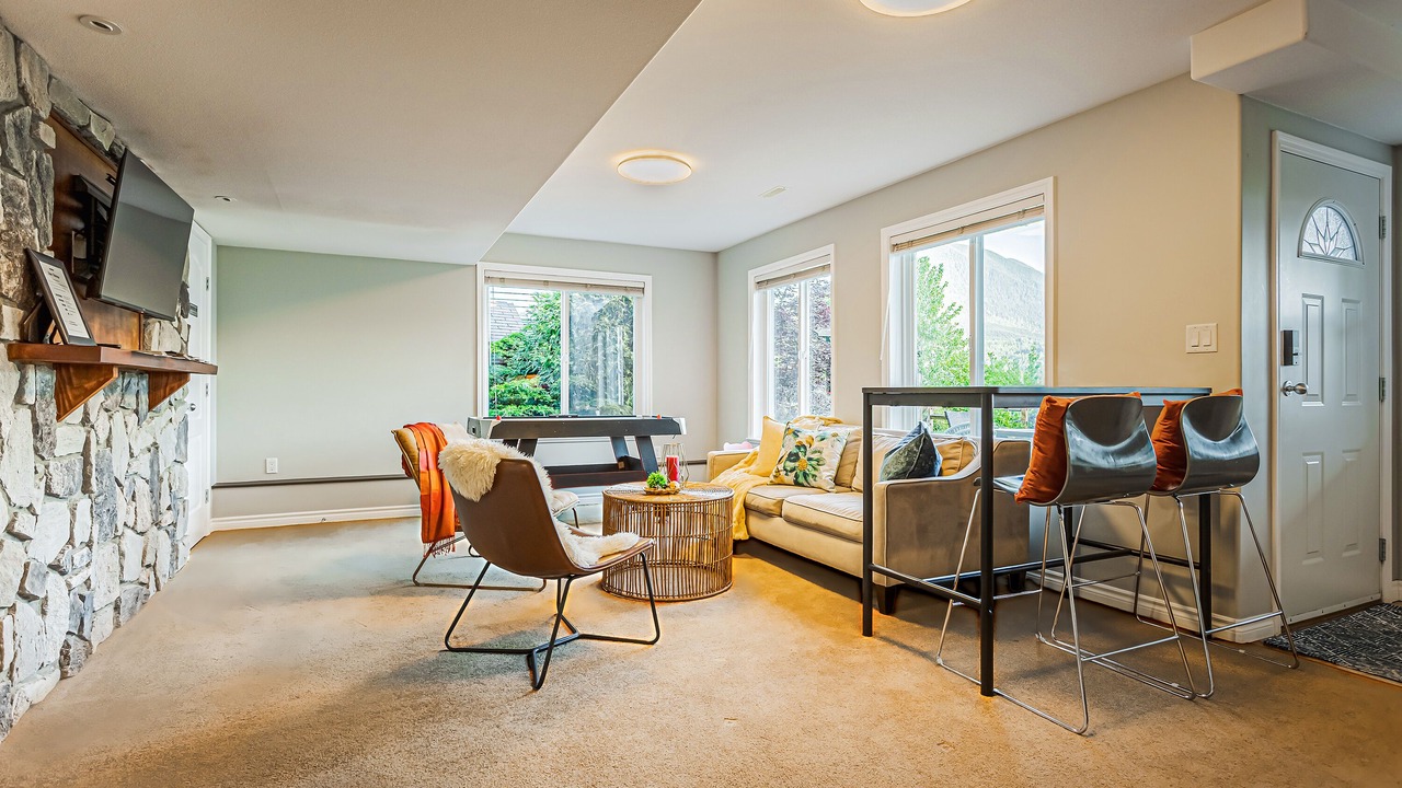 Photo of Livingroom in Promontory