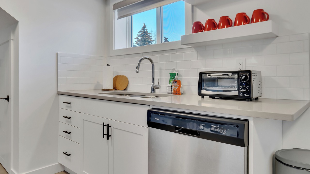 Photo of Kitchen in Southeast Edmonton