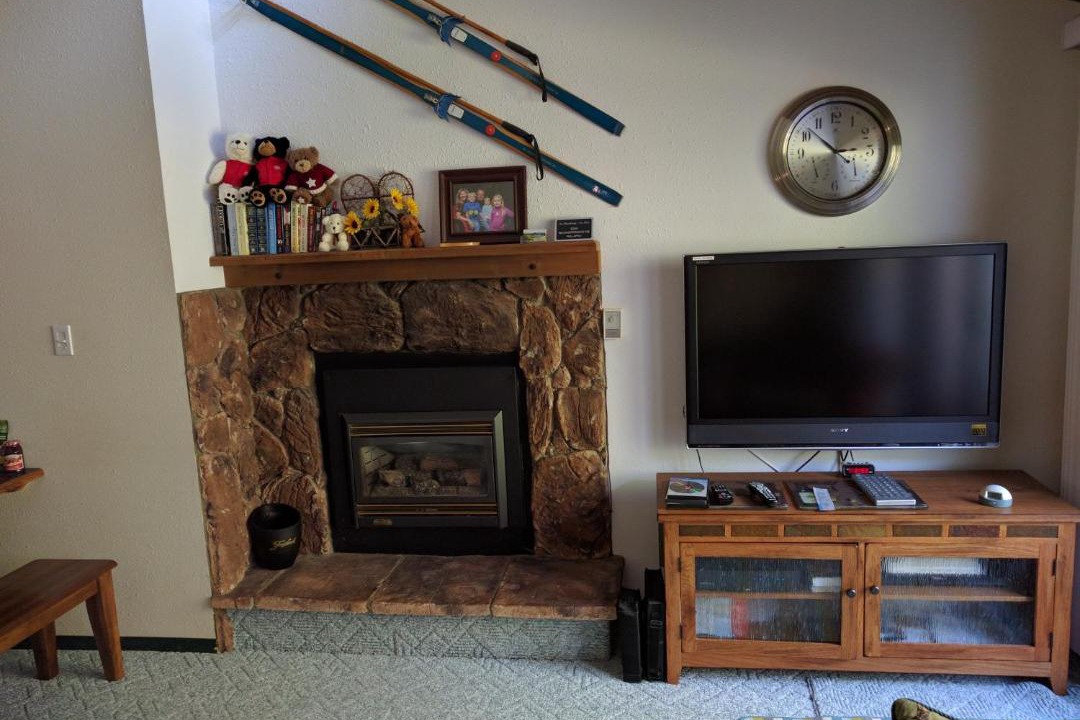 Photo of Livingroom in East Kootenay