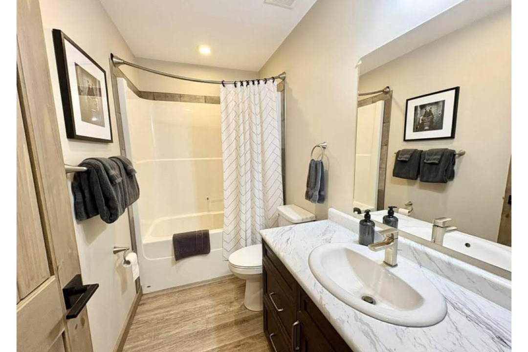 Photo of Bathroom in Valemount