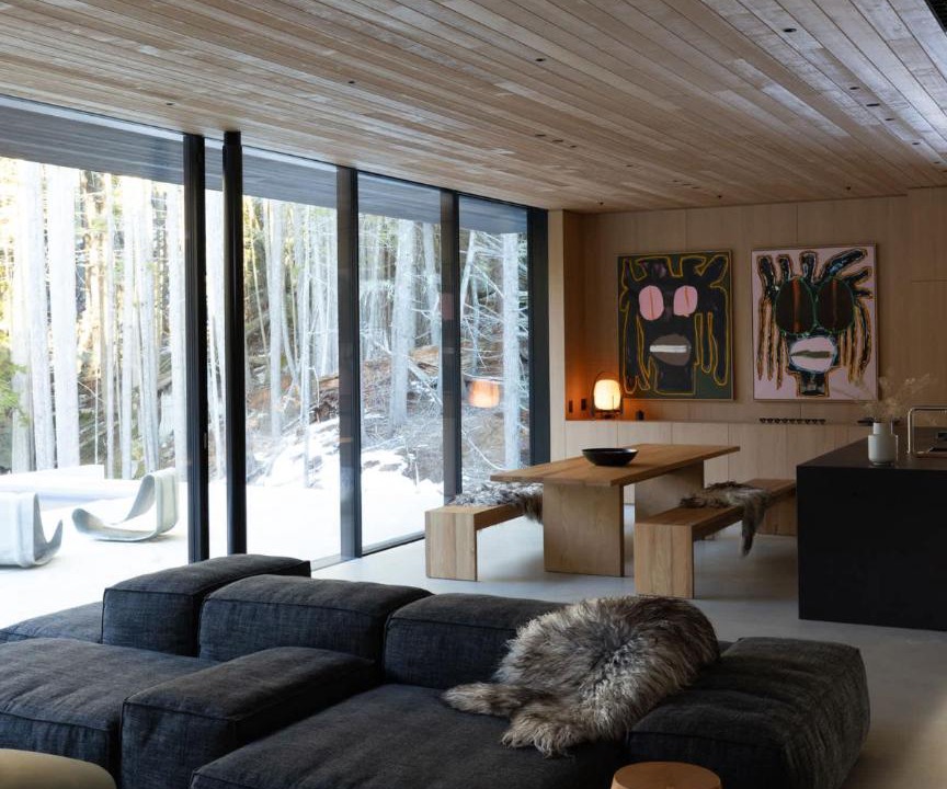 Photo of Livingroom in Sea to Sky Highway