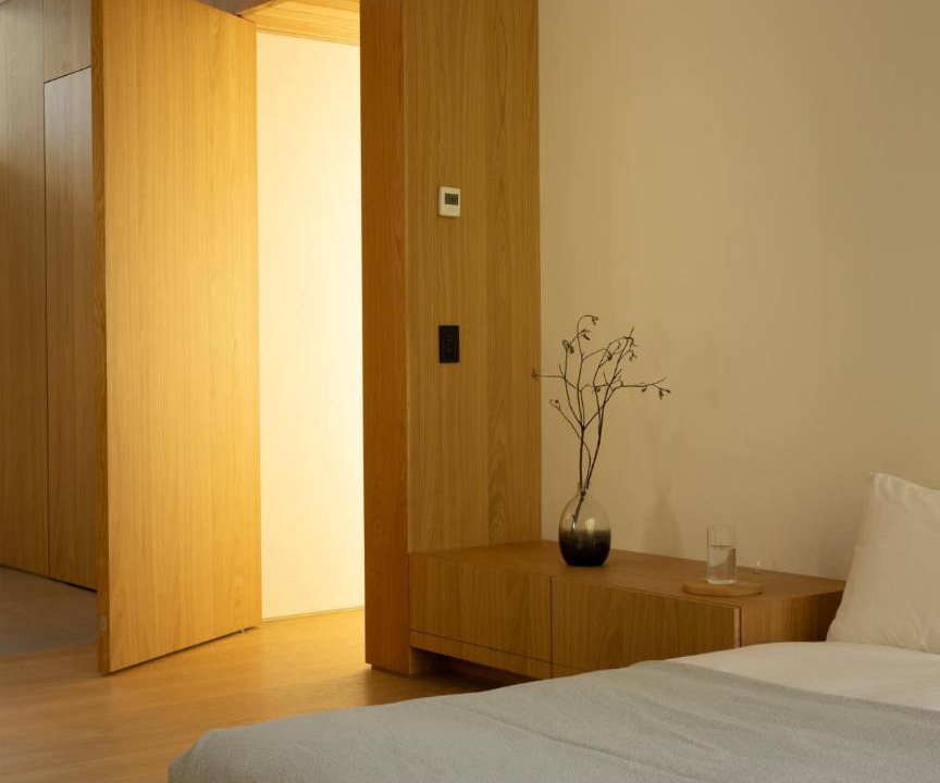 Photo of Bedroom in Sea to Sky Highway