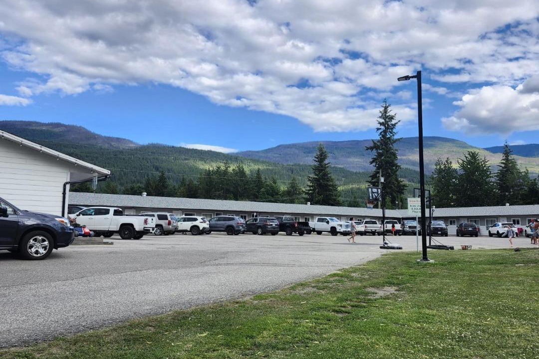 Photo of Others in Sicamous