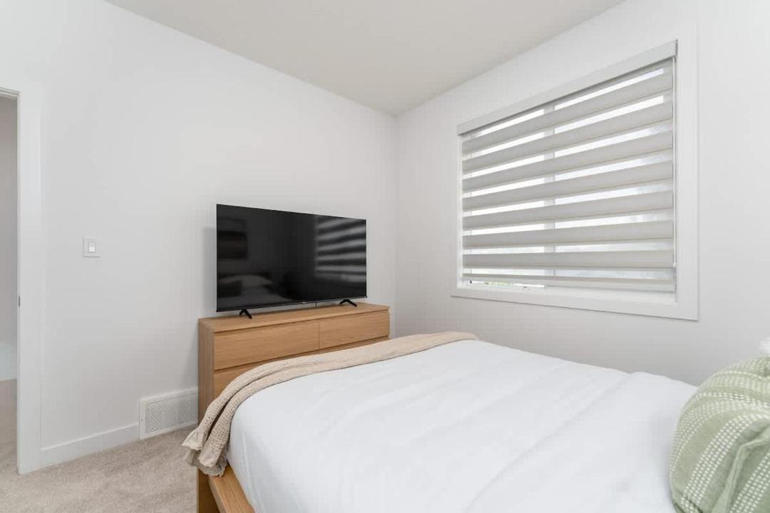 Photo of Bedroom in North Central Edmonton