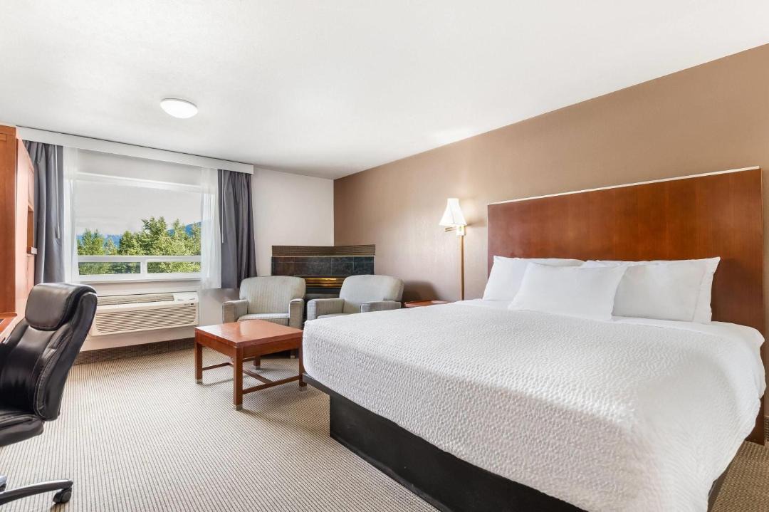 Photo of Others in Valemount