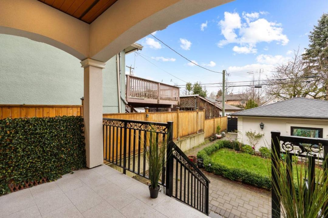 Photo of Patio Balcony in West Point Grey