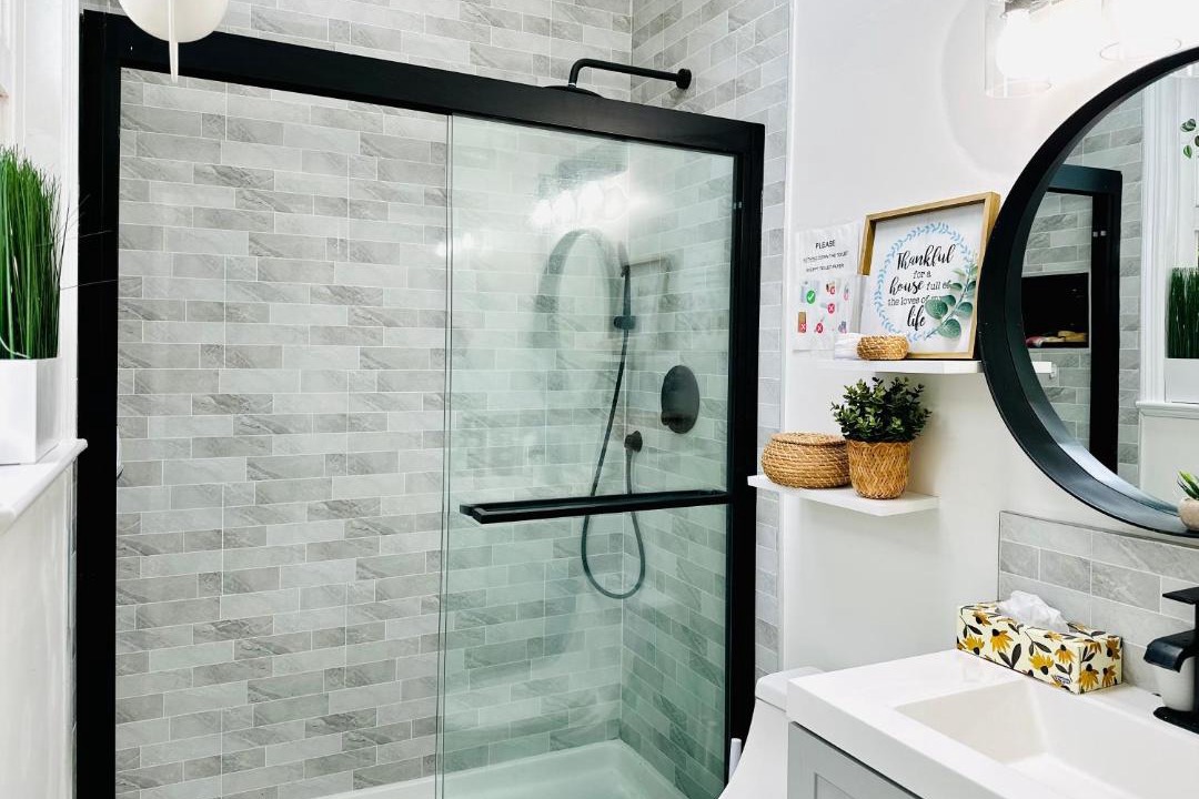 Photo of Bathroom in Renfrew-Collingwood