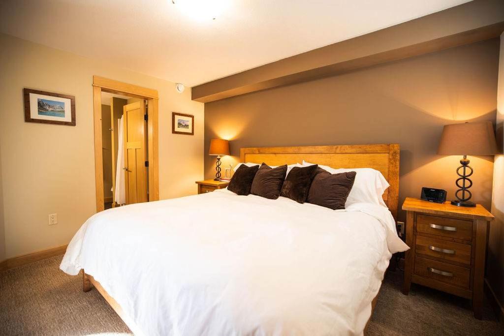 Photo of Bedroom in Silver Star Mountain