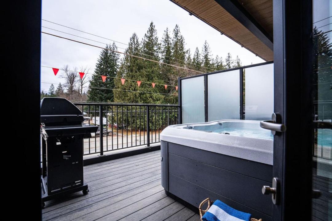 Photo of Others in Revelstoke