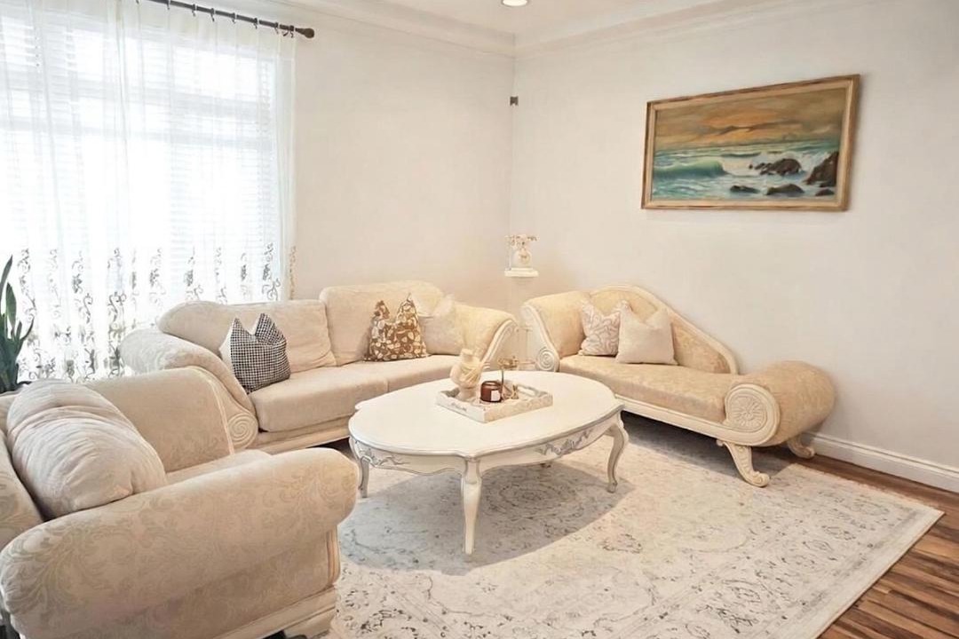 Photo of Livingroom in Burnaby