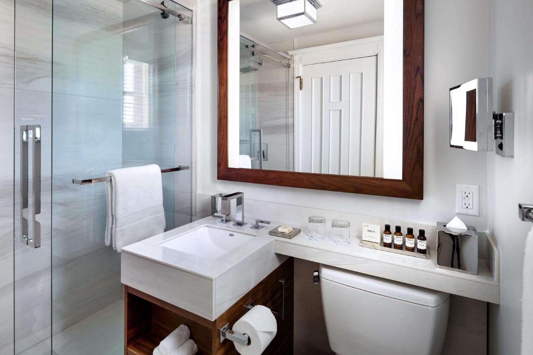 Photo of Bathroom in Inner Harbour