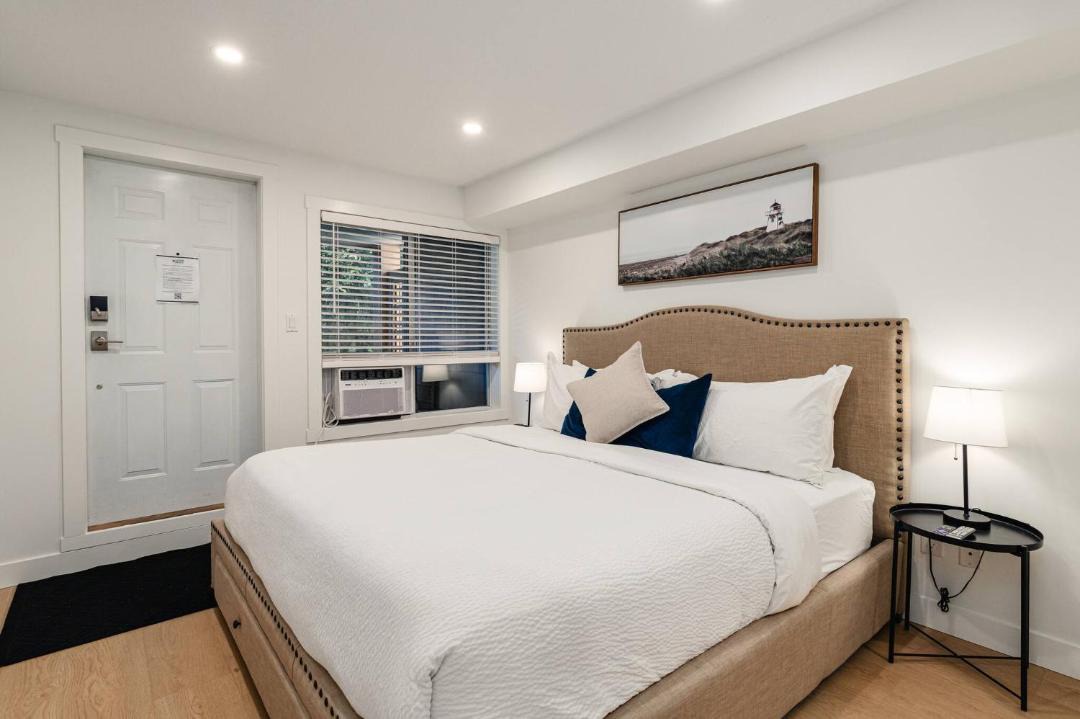 Photo of Bedroom in Village North