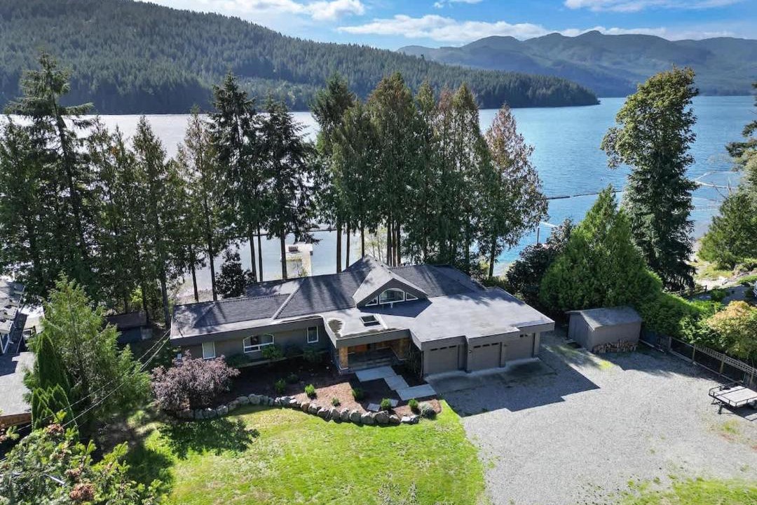 Photo of Others in Youbou