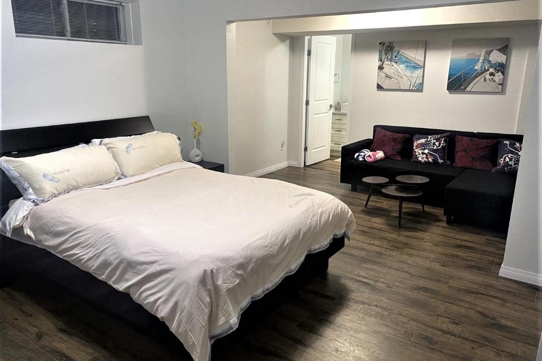 Photo of Bedroom in South Central