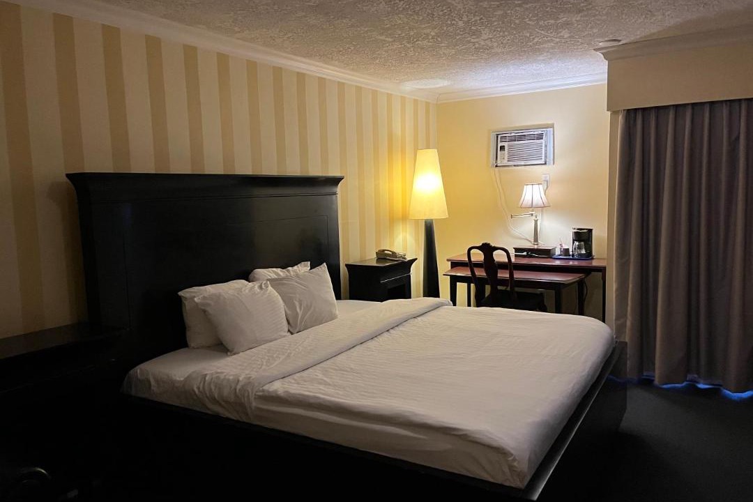 Photo of Bedroom in Downtown Victoria