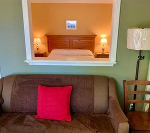 Brookside Motel 