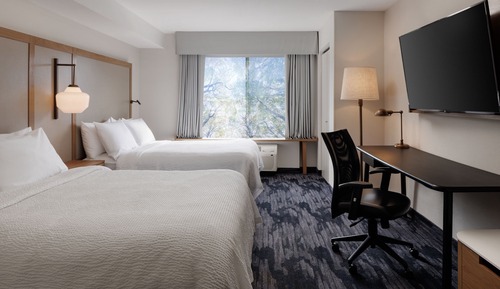 Studio, Multiple Beds, Hearing Accessible (Roll-in Shower)