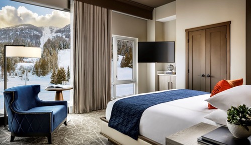 Suite, 1 King Bed with Sofa bed, Mountain View (Balcony)