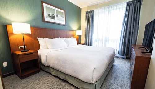 Suite, 3 Bedrooms