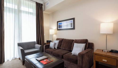 Classic Studio Suite, 1 King Bed with Sofa bed