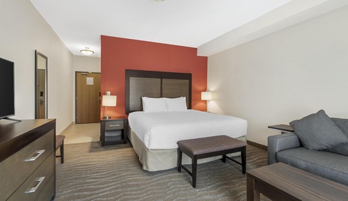 Standard Room, 1 King Bed, Non Smoking, Balcony