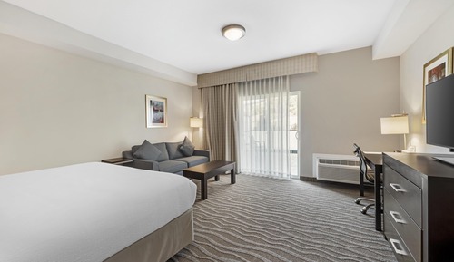 Standard Room, 1 King Bed, Non Smoking, Balcony