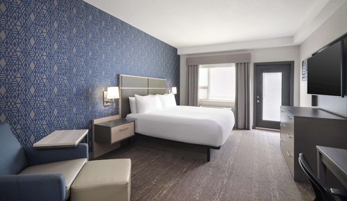 Standard Room, 1 King Bed, Non Smoking, Refrigerator & Microwave