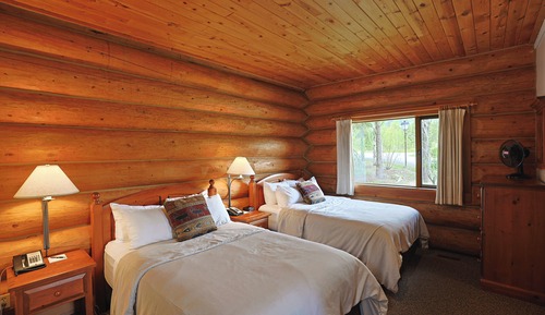 Deluxe Cabin, 2 Double Beds, Mountain View