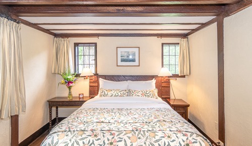 Manor House Up to 2 Person Occupancy - English Breakfast
