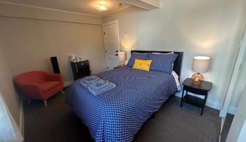 Double Room with Shared Bathroom