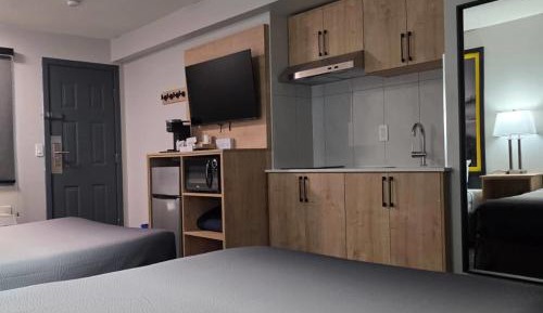 Queen Room with Two Queen Beds and Kitchenette - Non-Smoking