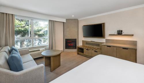 Premier King Fireplace