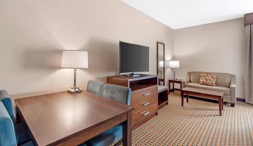 Queen Room with Two Queen Beds with Sofa Bed