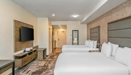 Efficiency Queen Room with Two Queen Beds - Non-Smoking