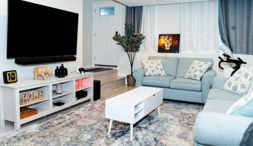 Three-Bedroom Deluxe Apartment
