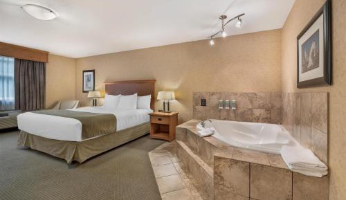 King Room with Jetted Tub and Fireplace - Non-Smoking