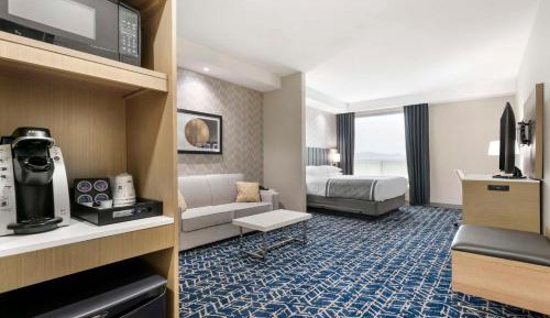 King Suite with Sofa Bed